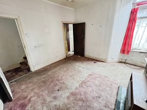 Lounge- click for photo gallery